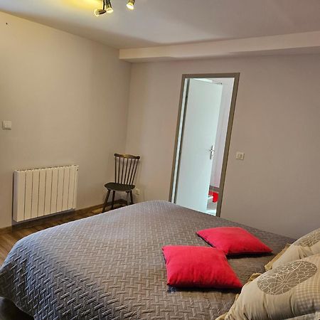 Apartament Pont De La Chaux Zewnętrze zdjęcie
